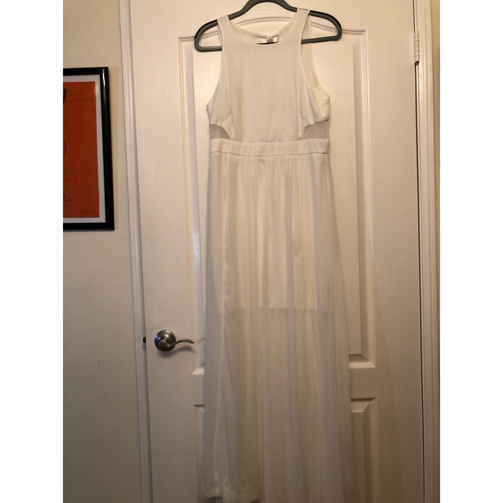 Bisou Bisou Long white dress